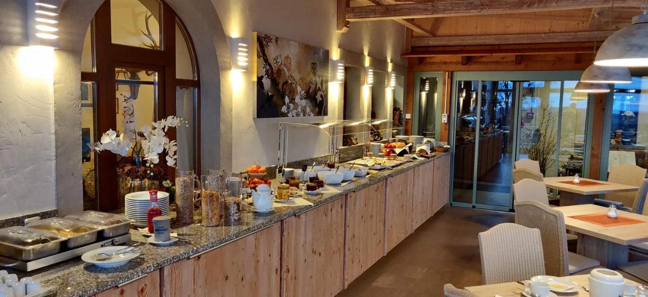 Hotel Neue Hoehe Klingenberg Eksteriør billede